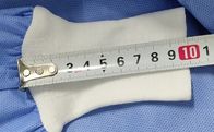 Los vestidos disponibles hechos punto de la cirugía del puño, examen paciente visten las mangas largas