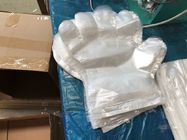 Los guantes plásticos disponibles de una vez/los guantes de la mano del polietileno alisan el tipo grabado en relieve
